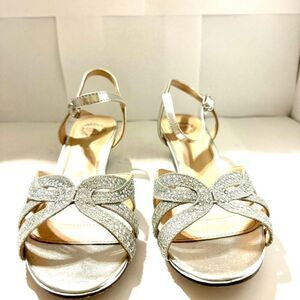I. Miller Beautiful Shoes Silver "Fadila" - Size 8 M